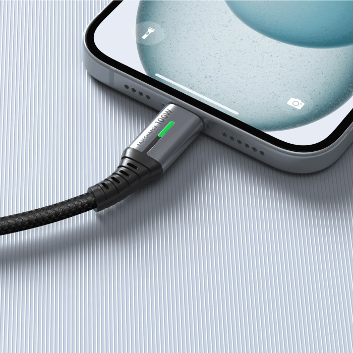 ชาร์จไว iPhone 17 ต้องรู้อะไรบ้าง? ความเร็ว, อะแดปเตอร์, และการใช้งานจริง
